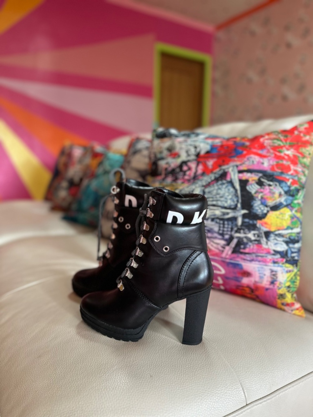 DKNY Black Leather Lace-Up Ankle High Heeled Boots Women's 6.5 - Picture 8 of 14